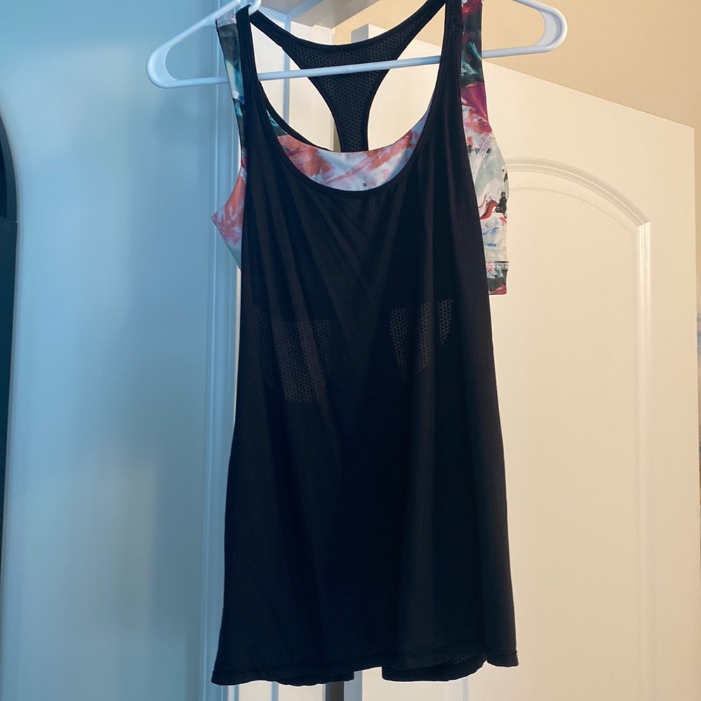 Lululemon tank with built in bra
